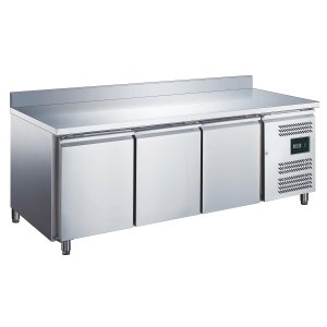 SARO Kühltisch mit 3 Türen und Aufkantung, Modell EGN 3200 TN